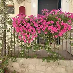 Del Vicolo Stretto بيت ضيافة موديكا