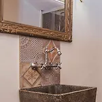Del Vicolo Stretto بيت ضيافة موديكا