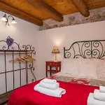 بيت ضيافة Del Vicolo Stretto 4*