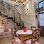 Del Vicolo Stretto بيت ضيافة 4*