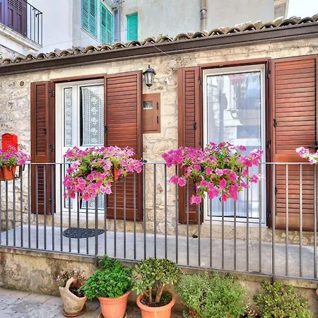بيت ضيافة Del Vicolo Stretto 4*