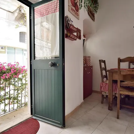 Del Vicolo Stretto بيت ضيافة 4*
